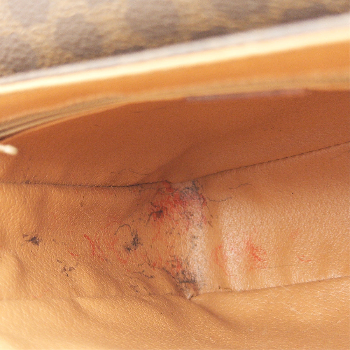 Pre-Owned Brown Macadam Canvas Crossbody Bag