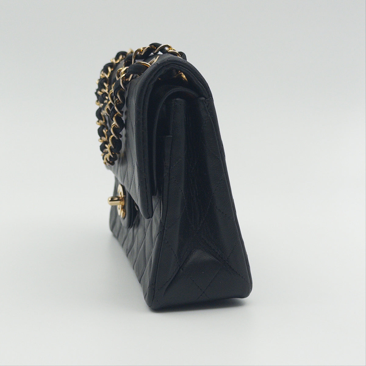 Pre-Owned Black Matelassé Lambskin Square Double Flap Shoulder Bag