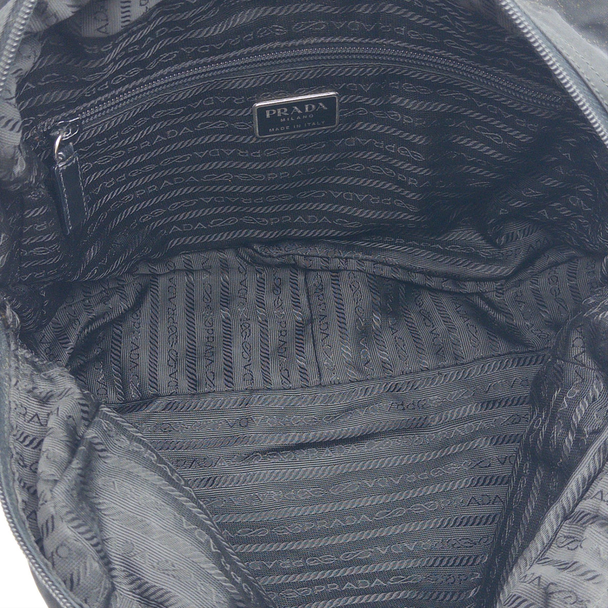 Pre-Owned Black Nylon Handbag