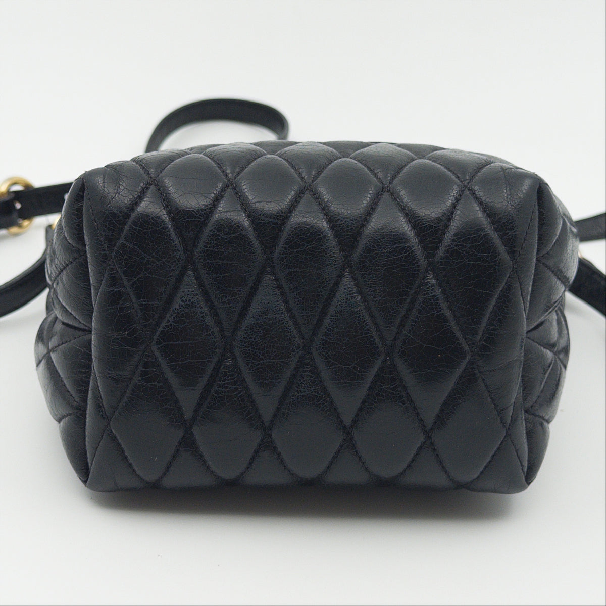 Pre-Owned Black Leather Bucket Bag