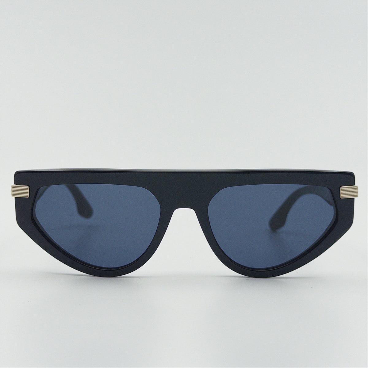 Pre-Owned Black Sunglasses