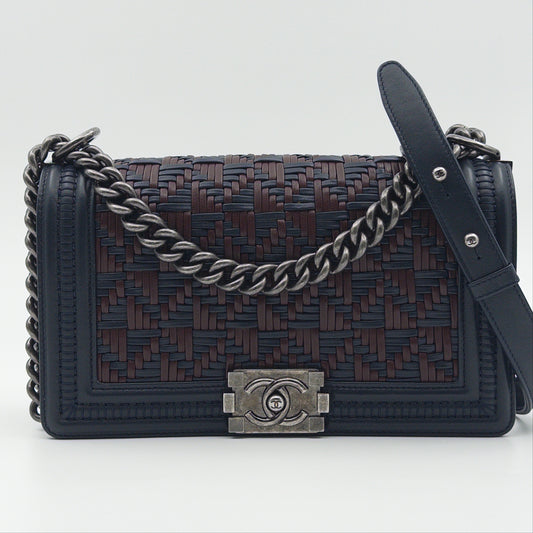 Pre-Owned Navy/Bordeaux Quilted Boy Single Flap Crossbody Bag