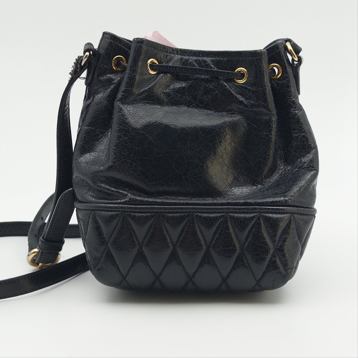 Pre-Owned Black Leather Bucket Bag