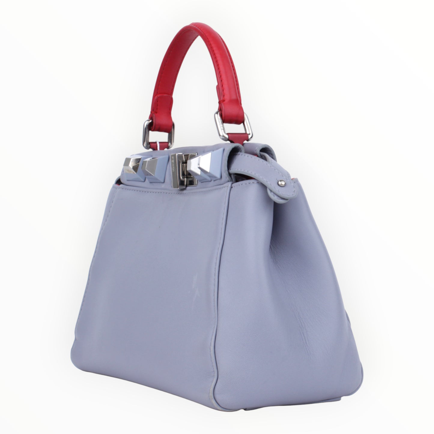 L.E. Peekaboo with Charm