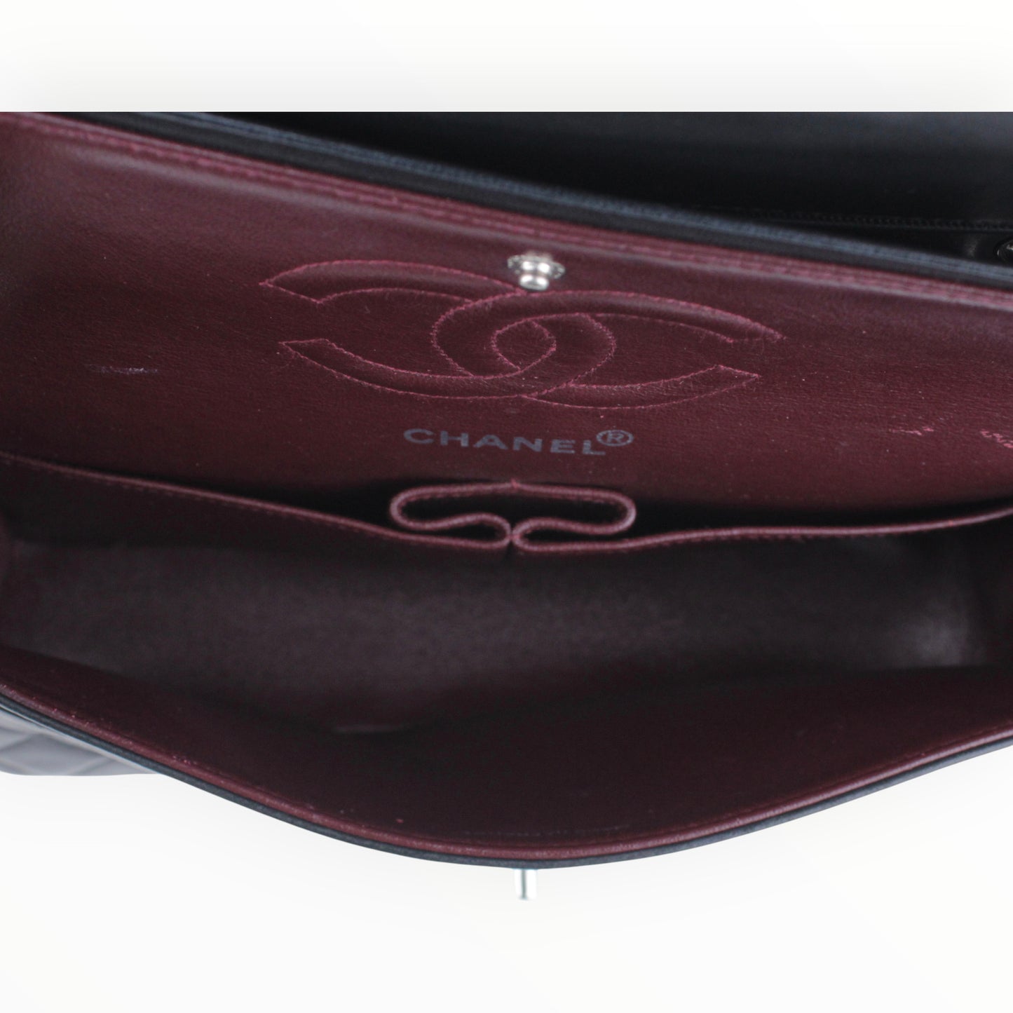 Medium Classic Double Flap