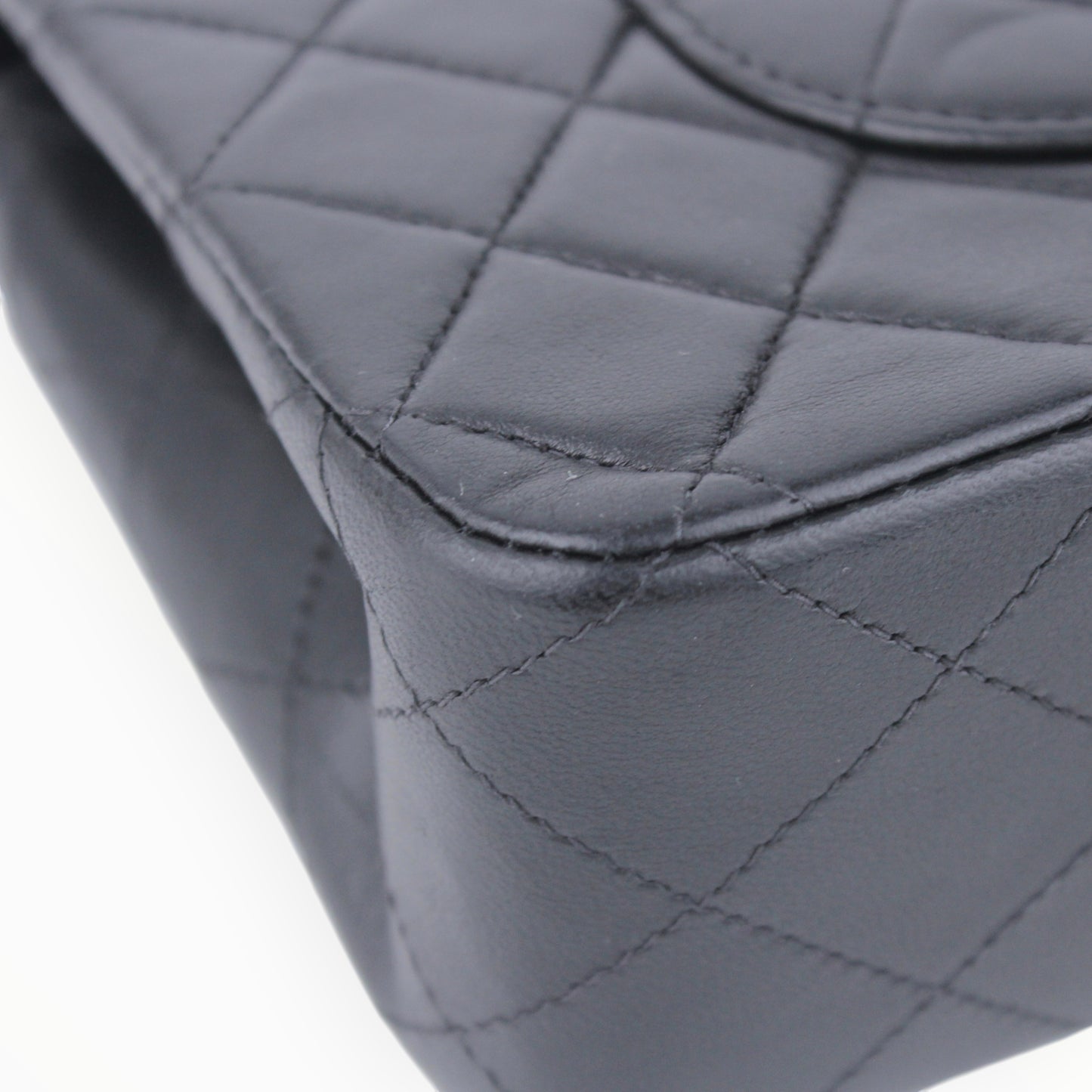 Medium Classic Double Flap