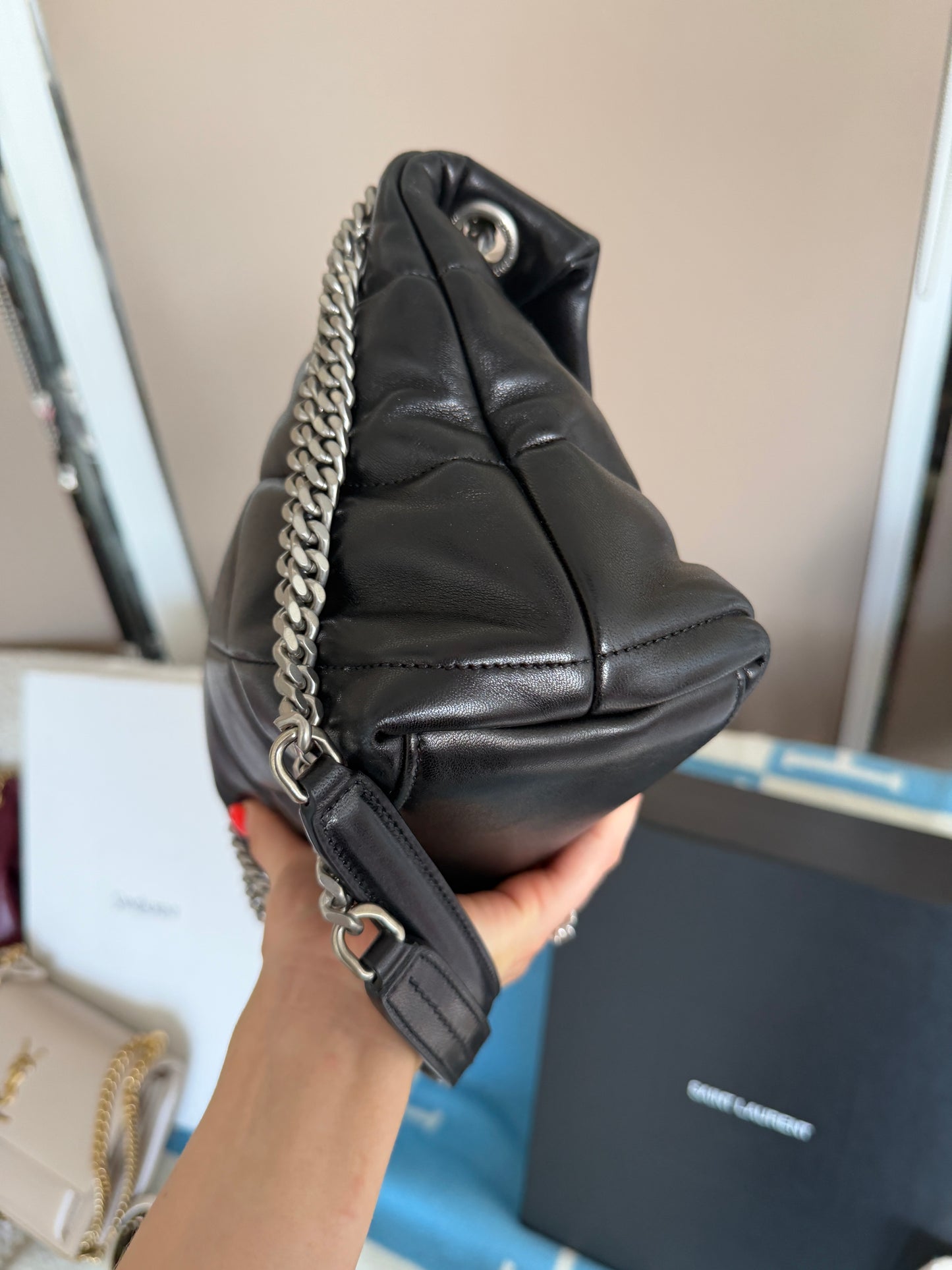 Pre-Owned Black Shiny Lambskin Leather Crossbody Bag