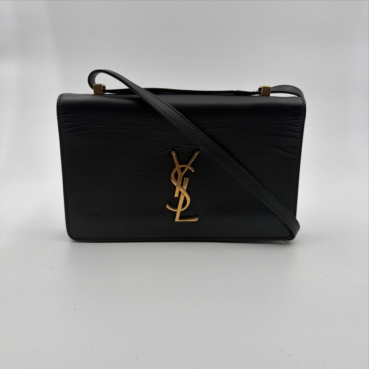 Pre-Owned Black Box Leather Crossbody Bag