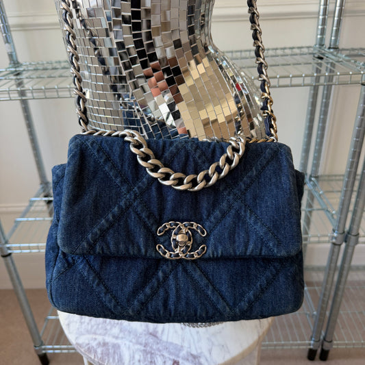 Pre-Owned Blue Denim 19 Crossbody Bag