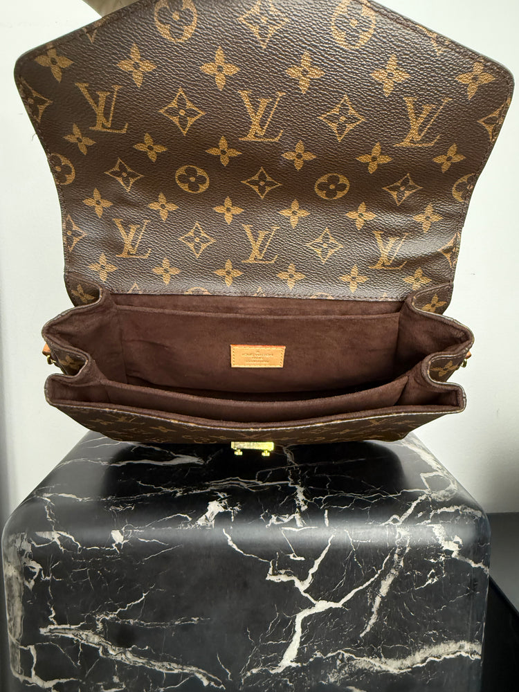 Louis Vuitton Pochette Metis