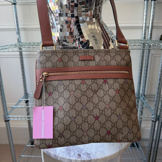Pre-Owned Beige GG Supreme Canvas Flat Messenger Bag