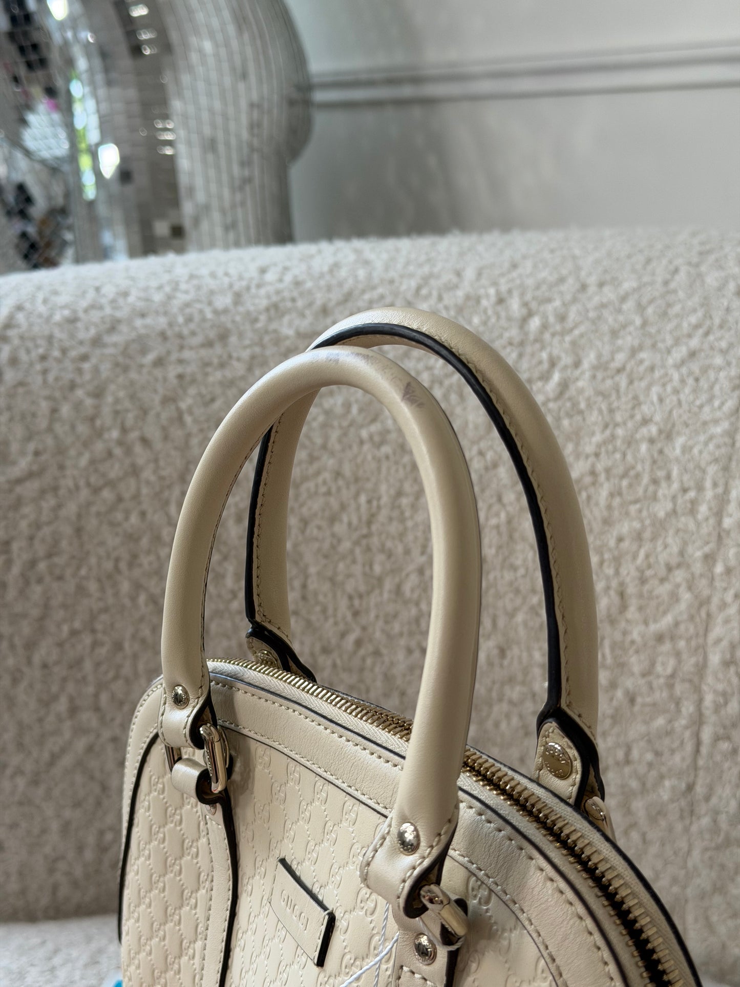 Pre-Owned White Guccissima Leather Promenade