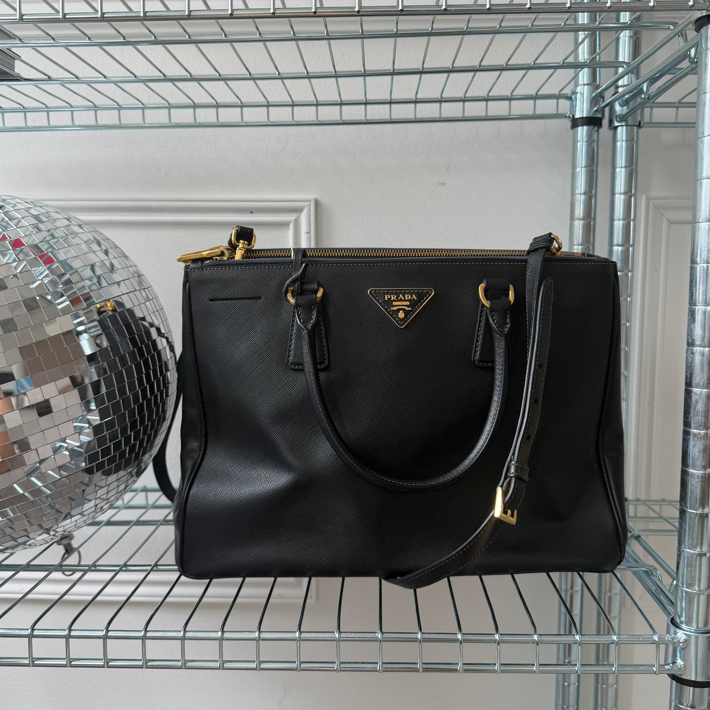 Pre-Owned Black Saffiano Leather Galleria Bag