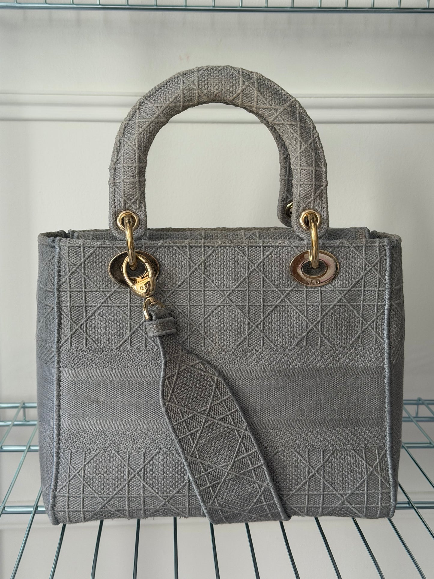 Pre-Owned Grey Fabric D Light Handbag