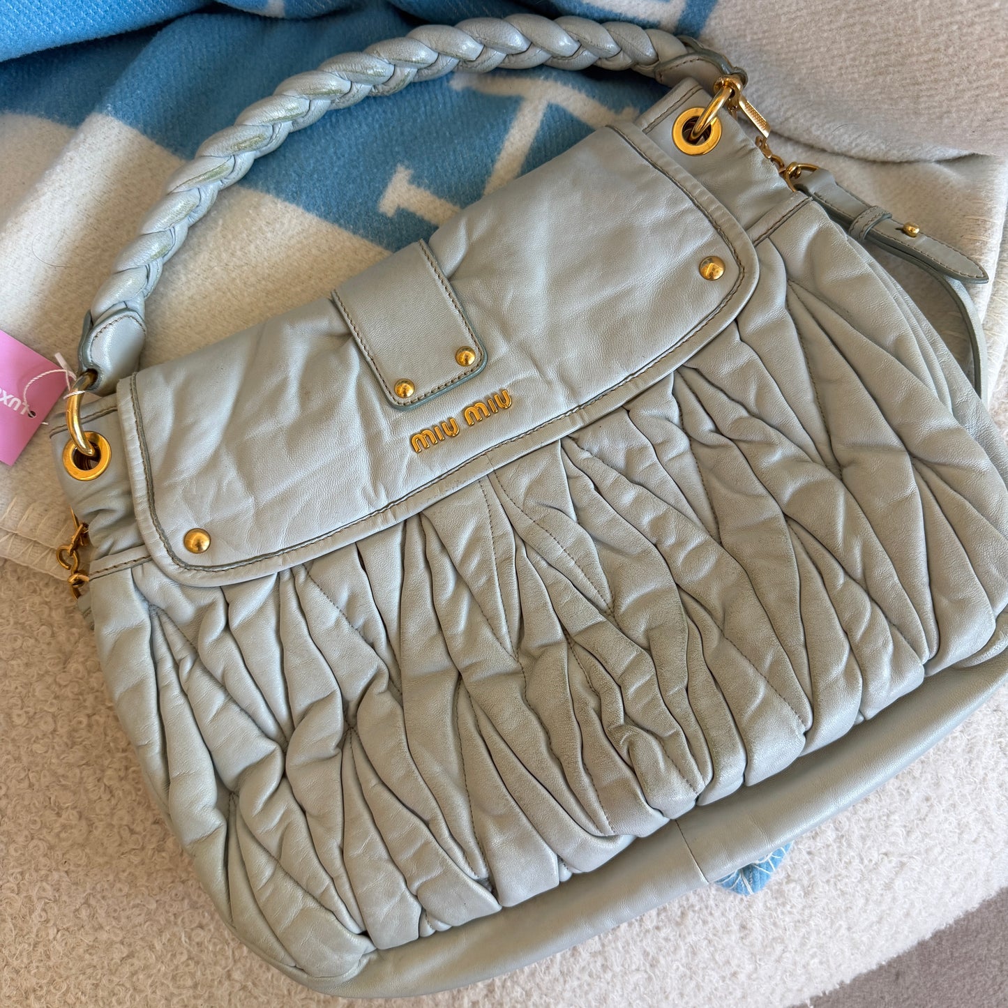 Pre-Owned Blue Ruffled Leather Crossbody Hobo Bag