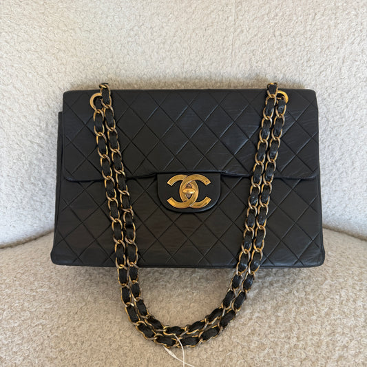 Pre-Owned Black Matelassé Lambskin Leather Maxi Single Flap Crossbody Bag