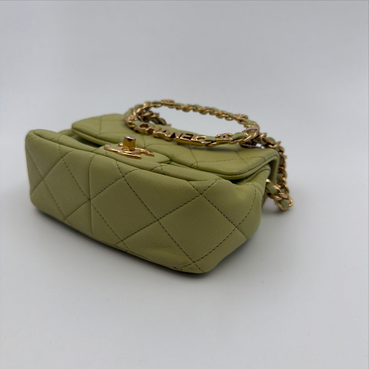 Pre-Owned Green Lambskin Leather Single Flap Crossbody