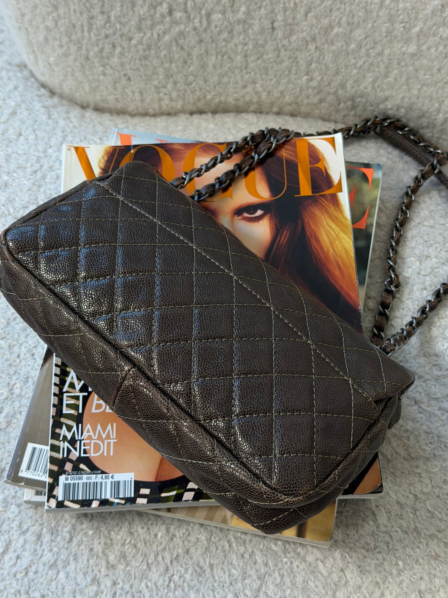 Pre-Owned 2012 Brown Shiny Caviar Leather Seasonal Single Flap Handbag