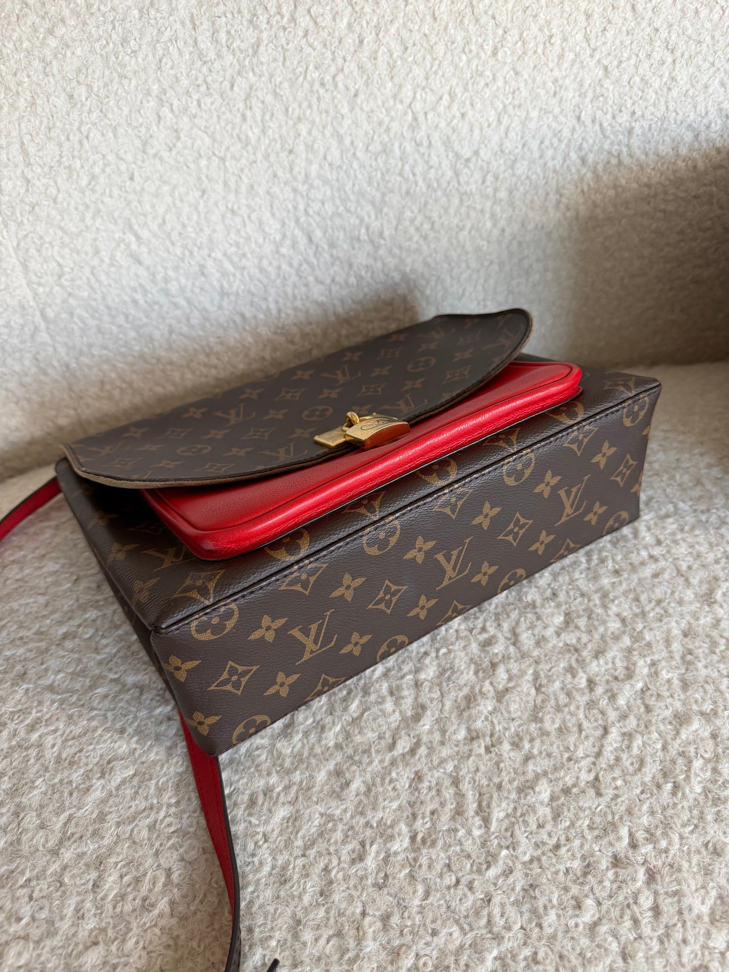 Pre-Owned Red/LV Monogram Canvas Marignan Handbag