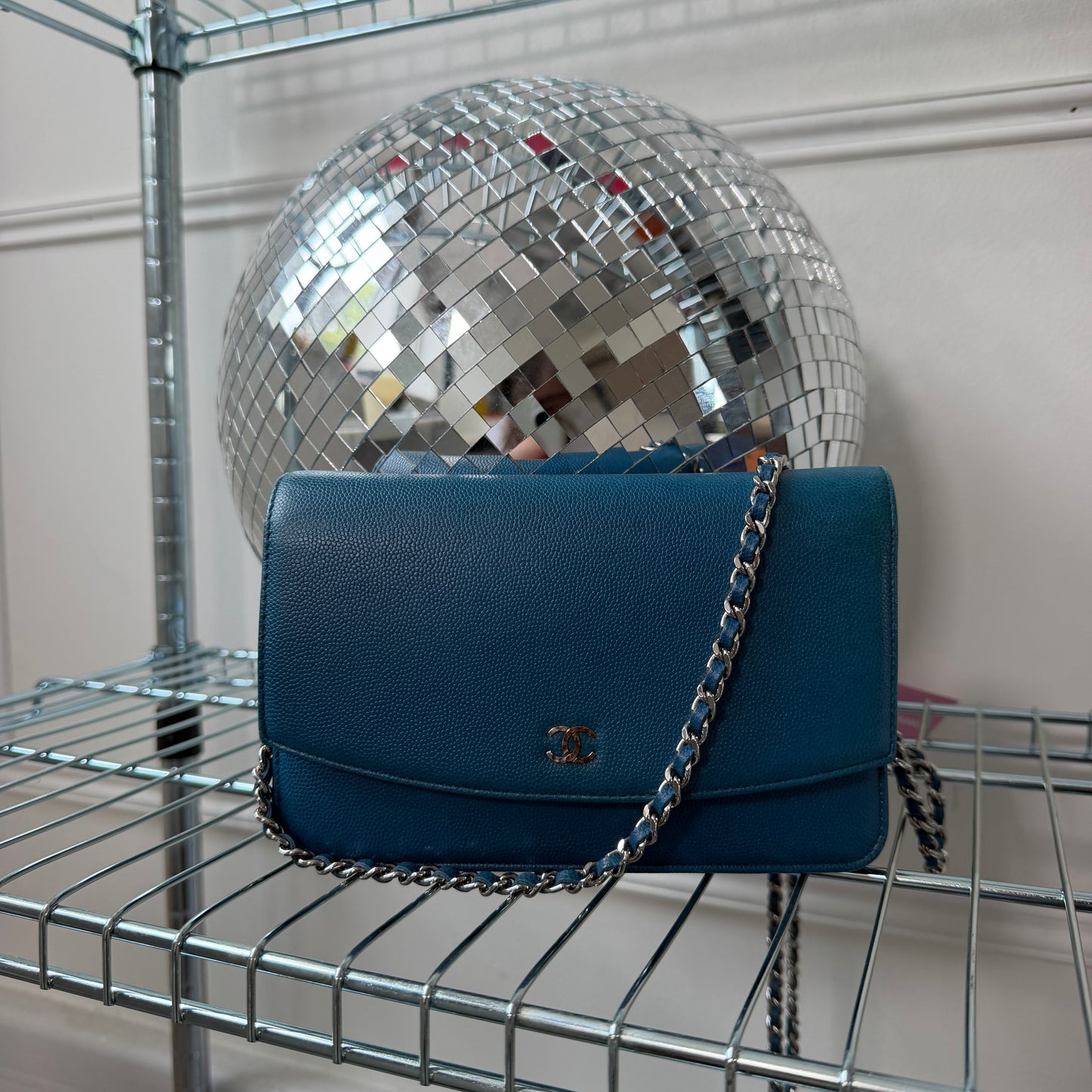 Pre-Owned Blue Caviar Leather Wallet on Chain
