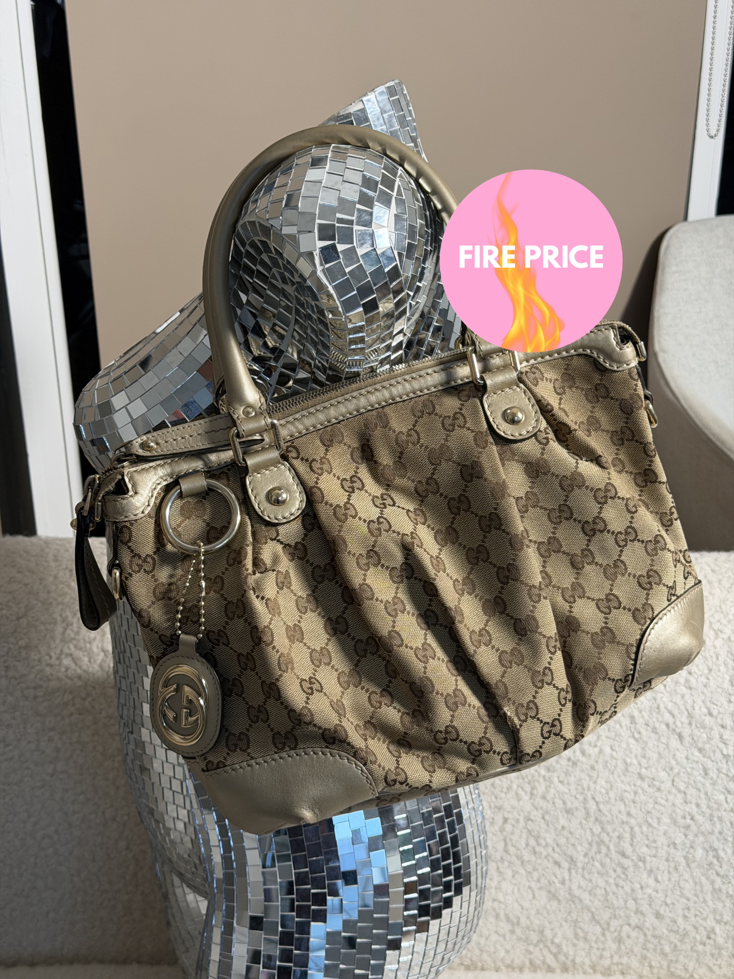 Pre-Owned Beige GG Canvas Tote Bag