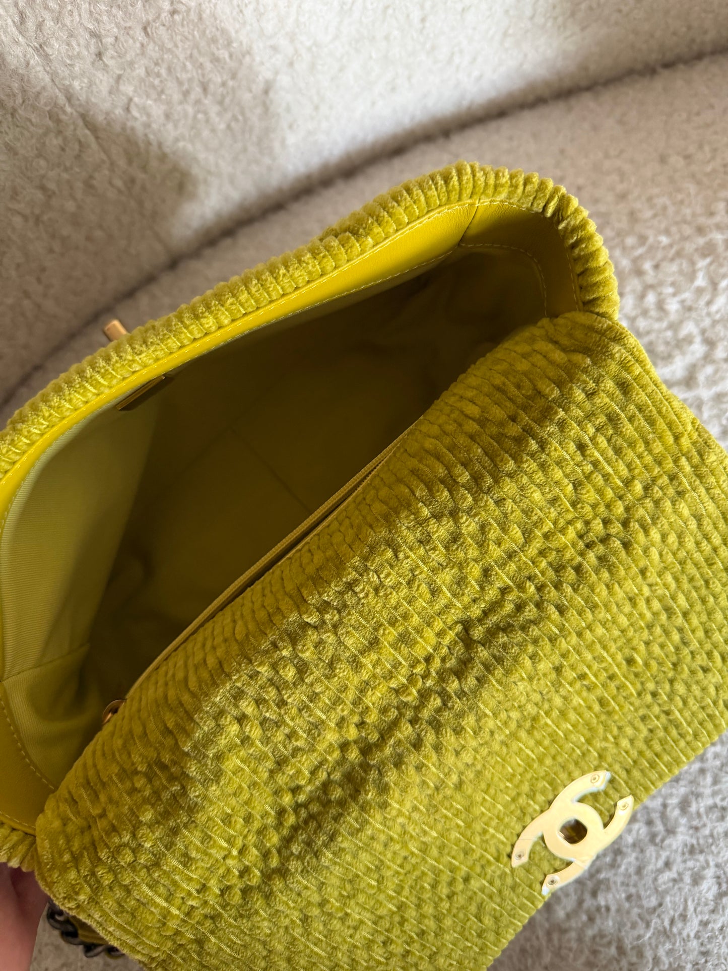 Pre-Owned Green Jumbo Corduroy Crossbody Bag
