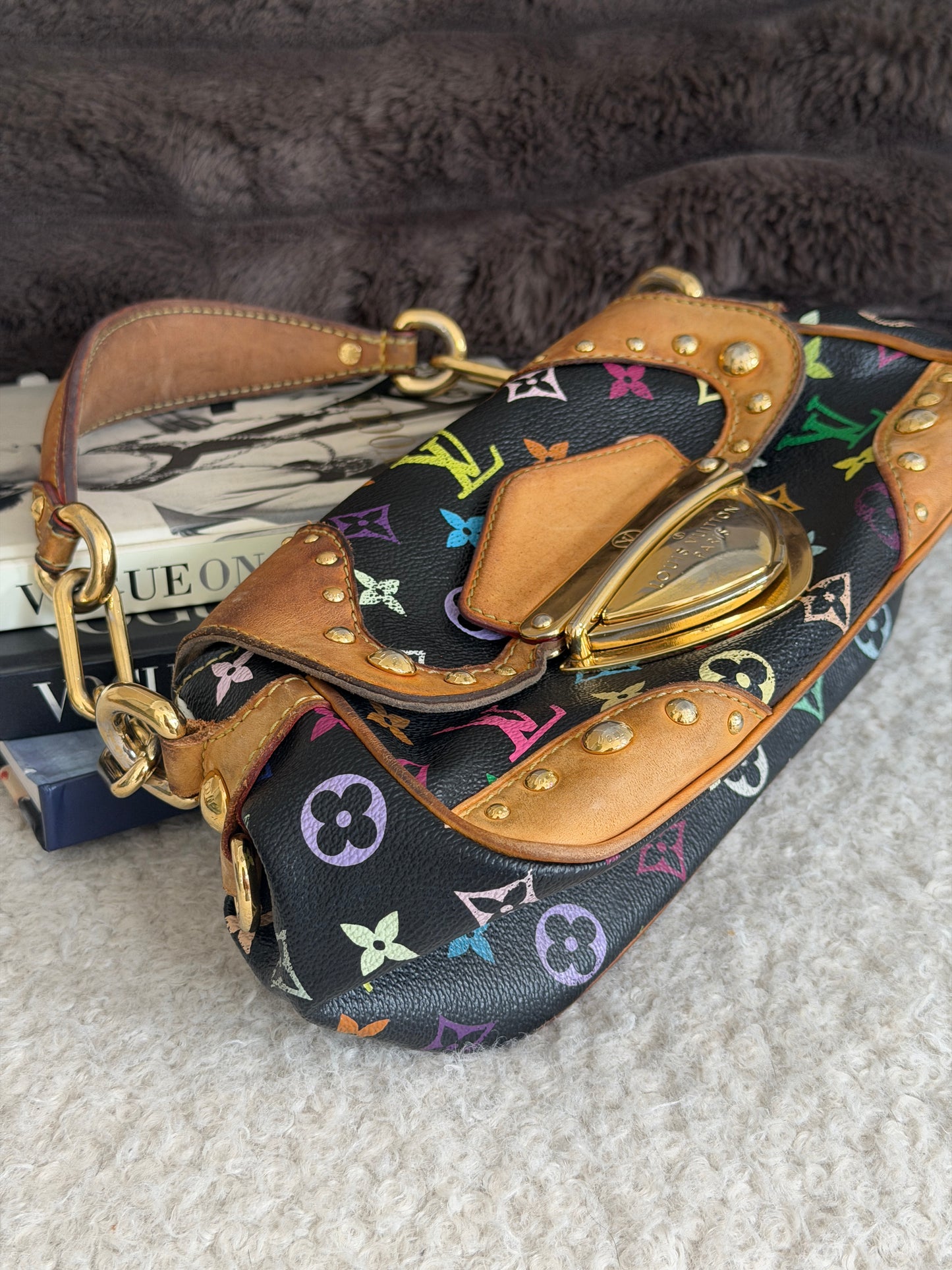 Pre-Owned Black Multicolore Canvas Marylin Shoulder Bag