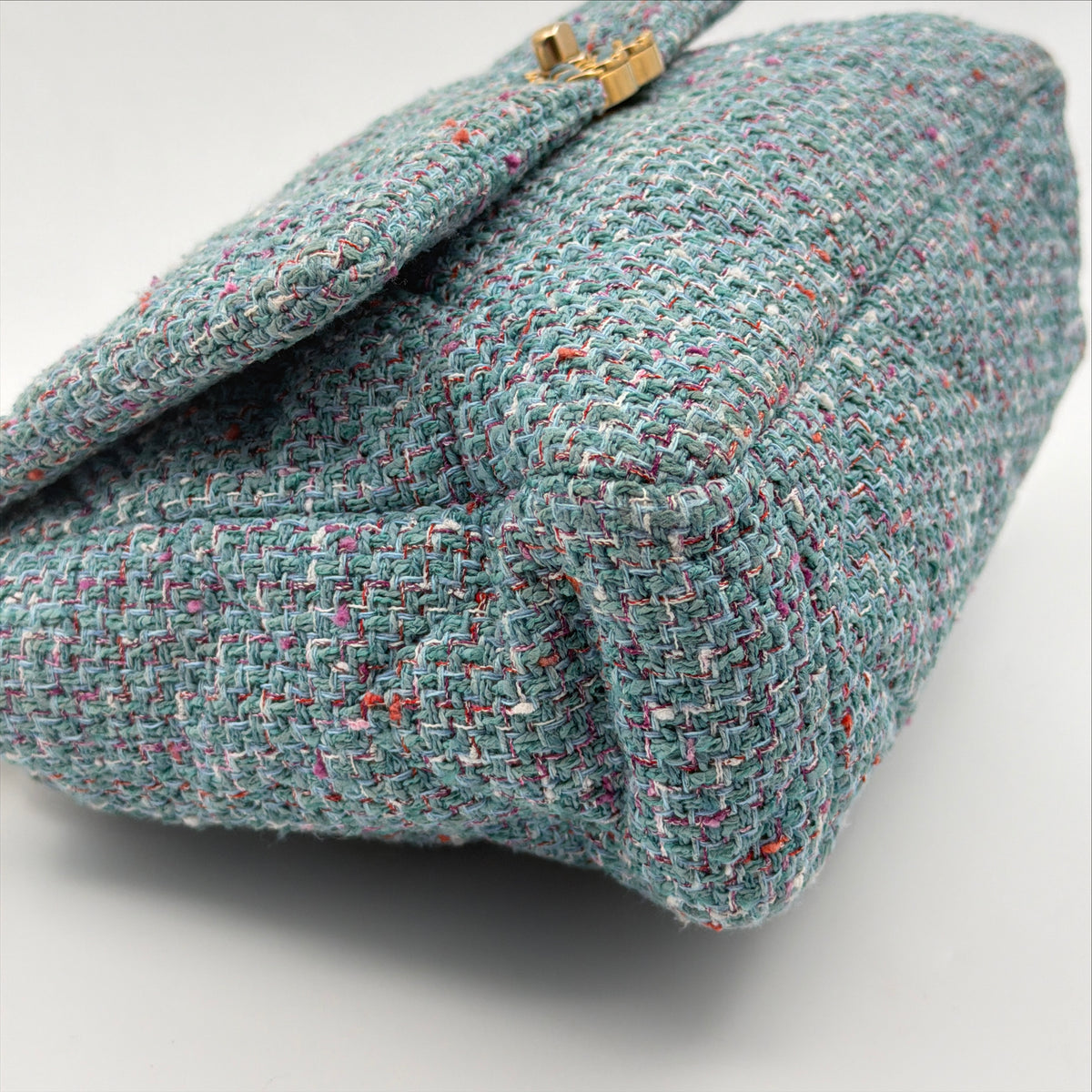 Pre-Owned Blue Tweed '19' Crossbody Single Flap Bag
