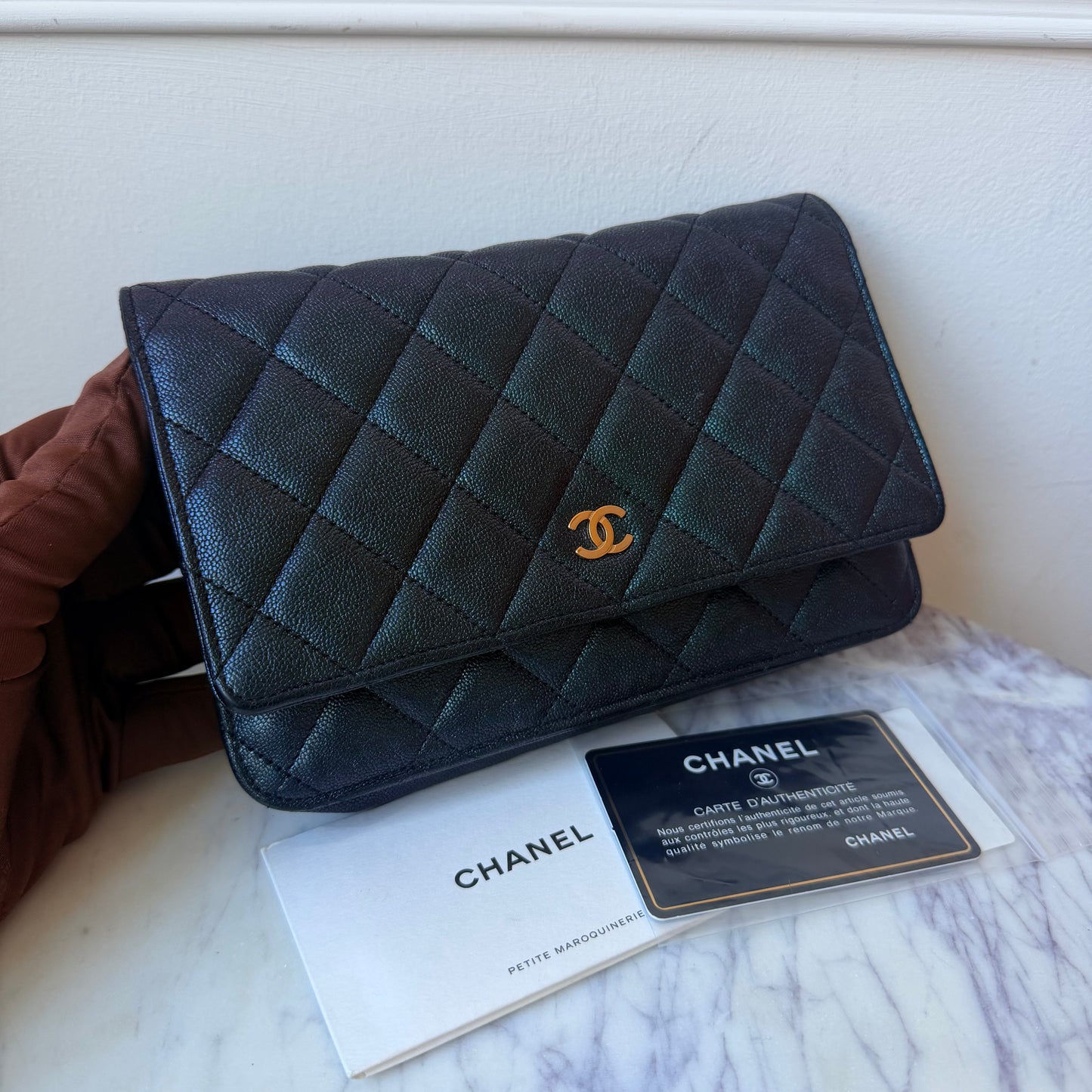 2019 Iridescent Shiny Caviar Leather Wallet on Chain Handbag