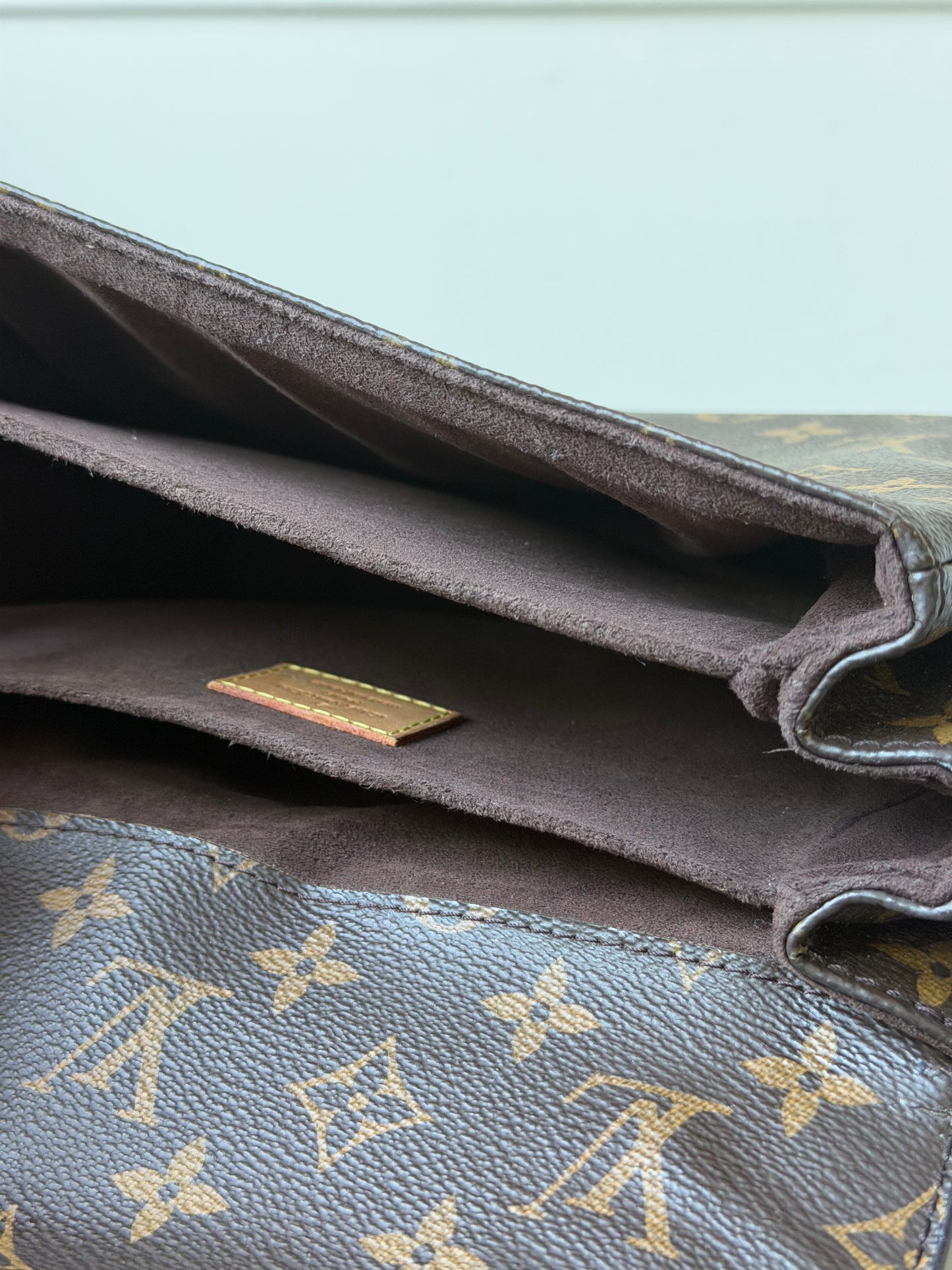 2018 Monogram Canvas Pochette Metis Handbag