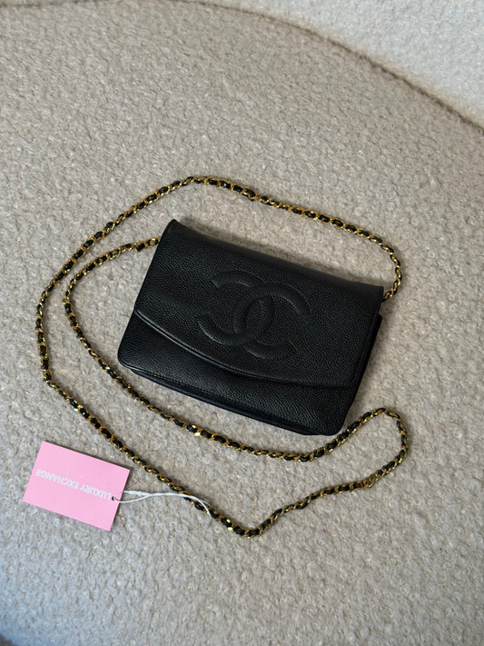 Pre-Owned Black Timeless Caviar Wallet on Chain