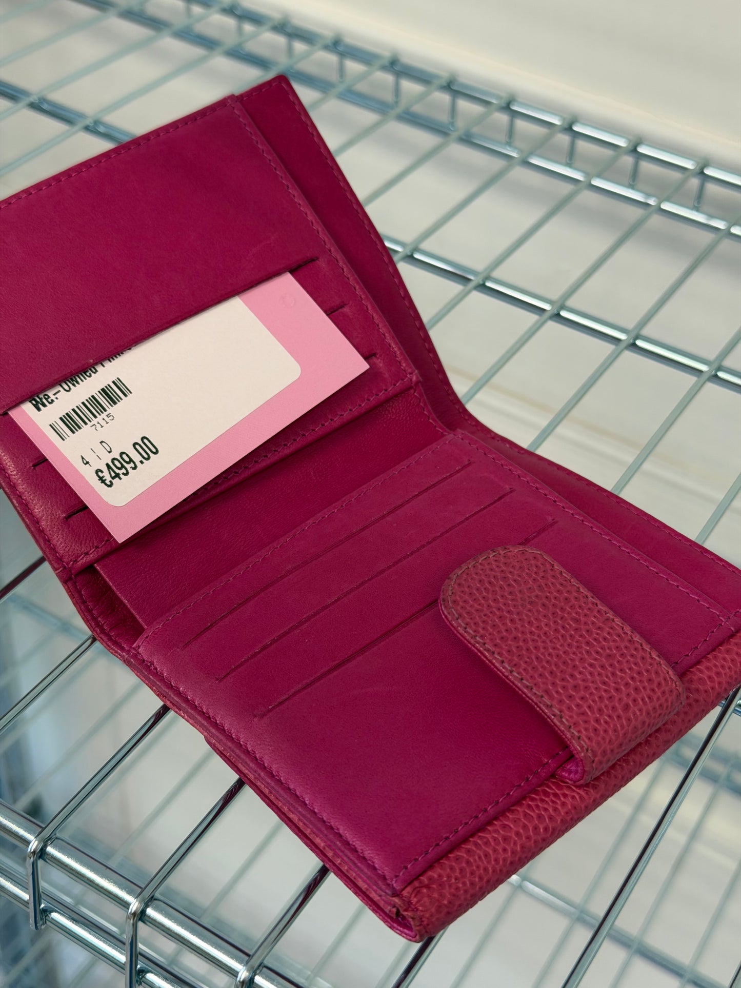 Pre-Owned Pink Caviar Leather Wallet