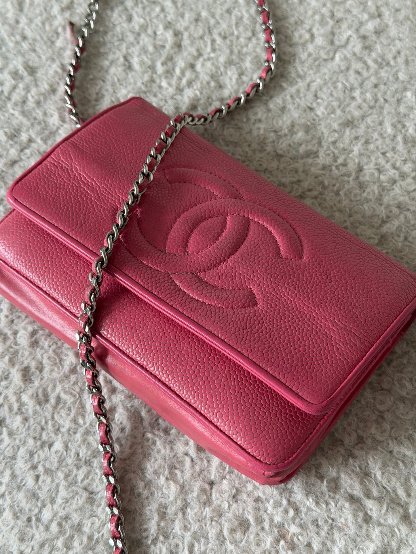 Pre-Owned Pink Timeless Caviar Leather Wallet on Chain