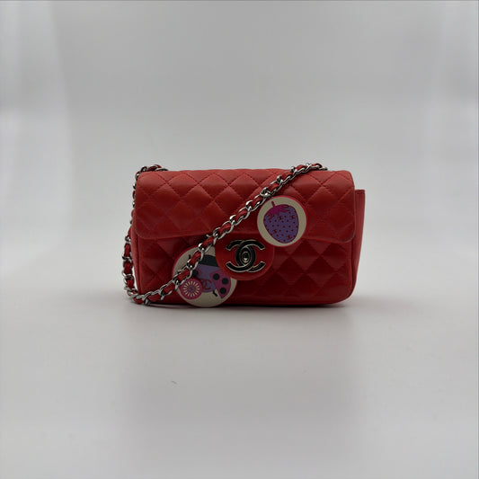 Pre-Owned Red Charm Micro-Matelassé Mini Lambskin Single Flap Crossbody Bag