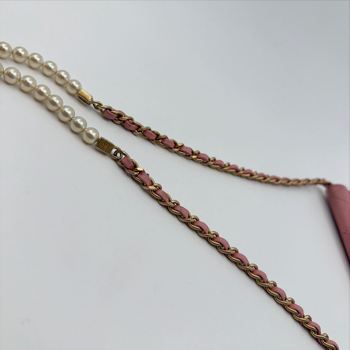 Pre-Owned Pink Pearls Lambskin Leather Single Flap Crossbody Bag