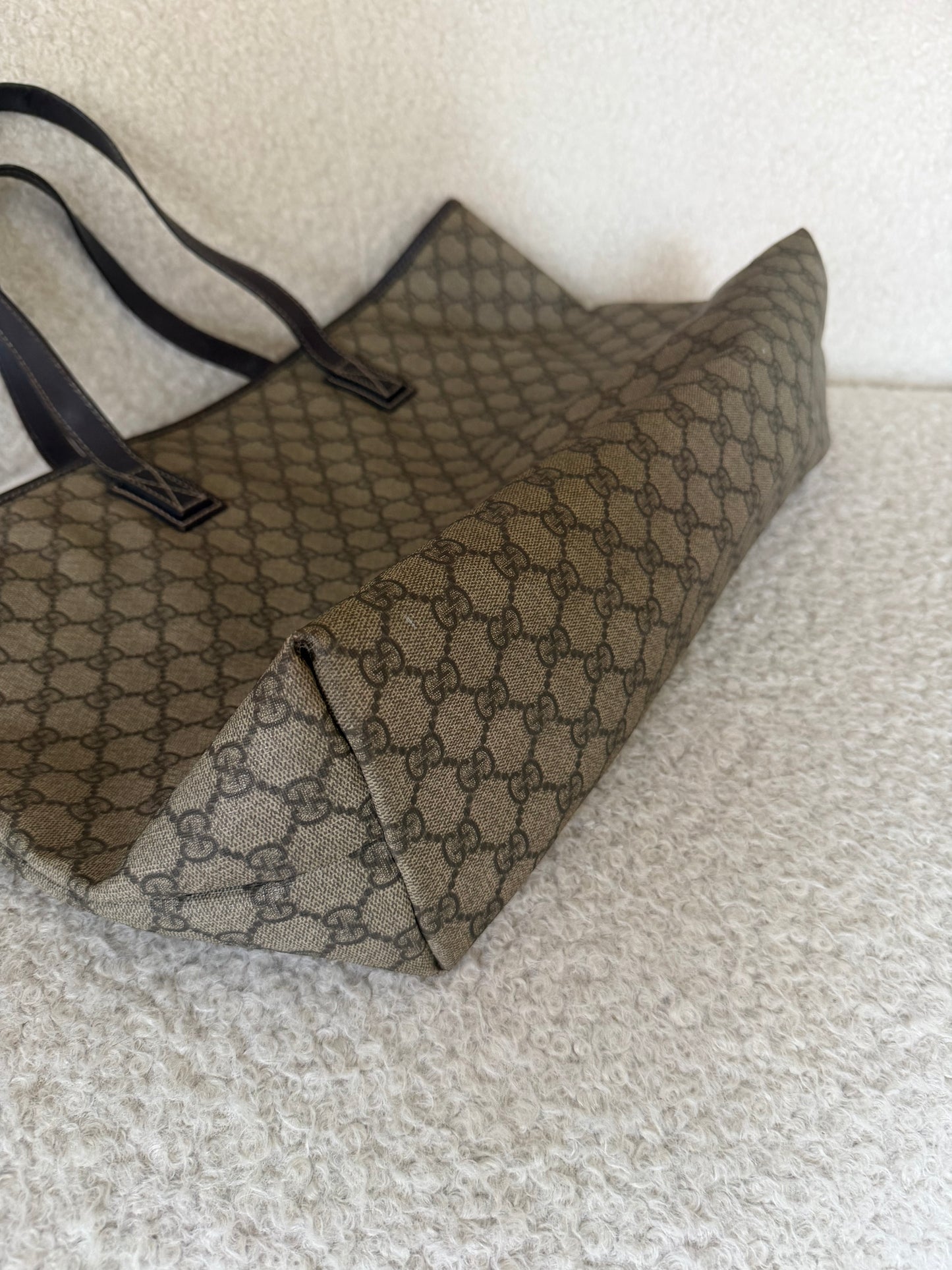 Pre-Owned GG Supreme Canvas Large Shopper Tote Handbag