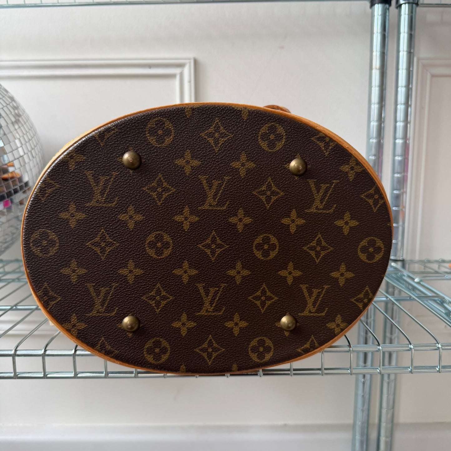 Pre-Owned LV Monogram Canvas Bucket Bag MM