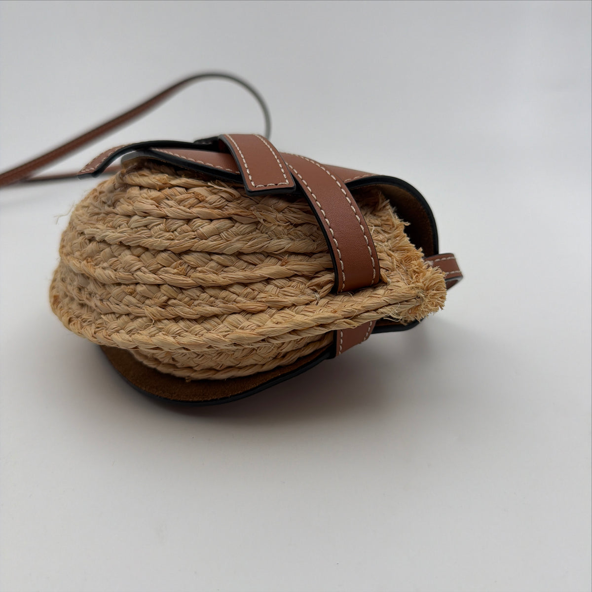 Pre-Owned Tan Raffia Crossbody Gate Bag