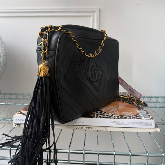 Pre-Owned Black Diamond Quilted Lambskin Leather Camera Bag