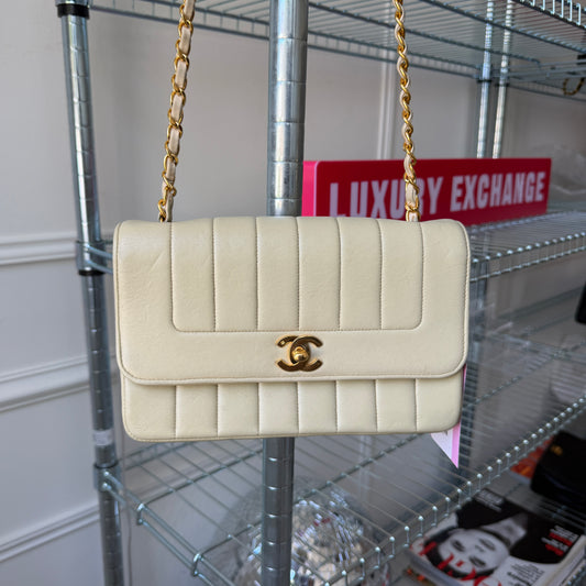 Pre-Owned Beige Piano Quilted Lambskin Leather Single Flap Crossbody