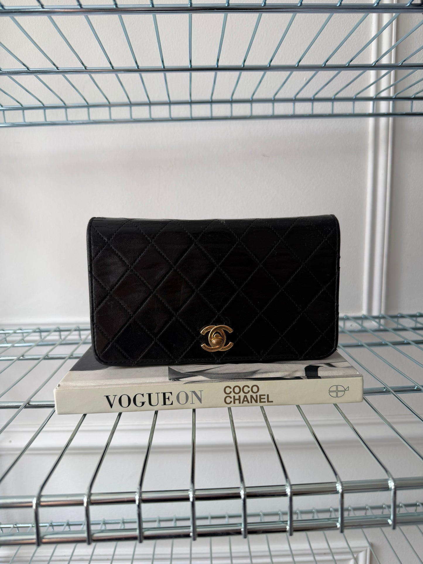 Pre-Owned Black Matelassé Lambskin Turnlock Full Flap Handbag