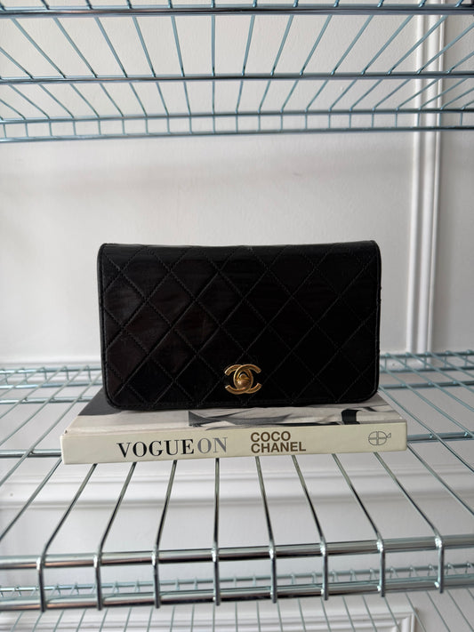 Pre-Owned Black Matelassé Lambskin Turnlock Full Flap Handbag