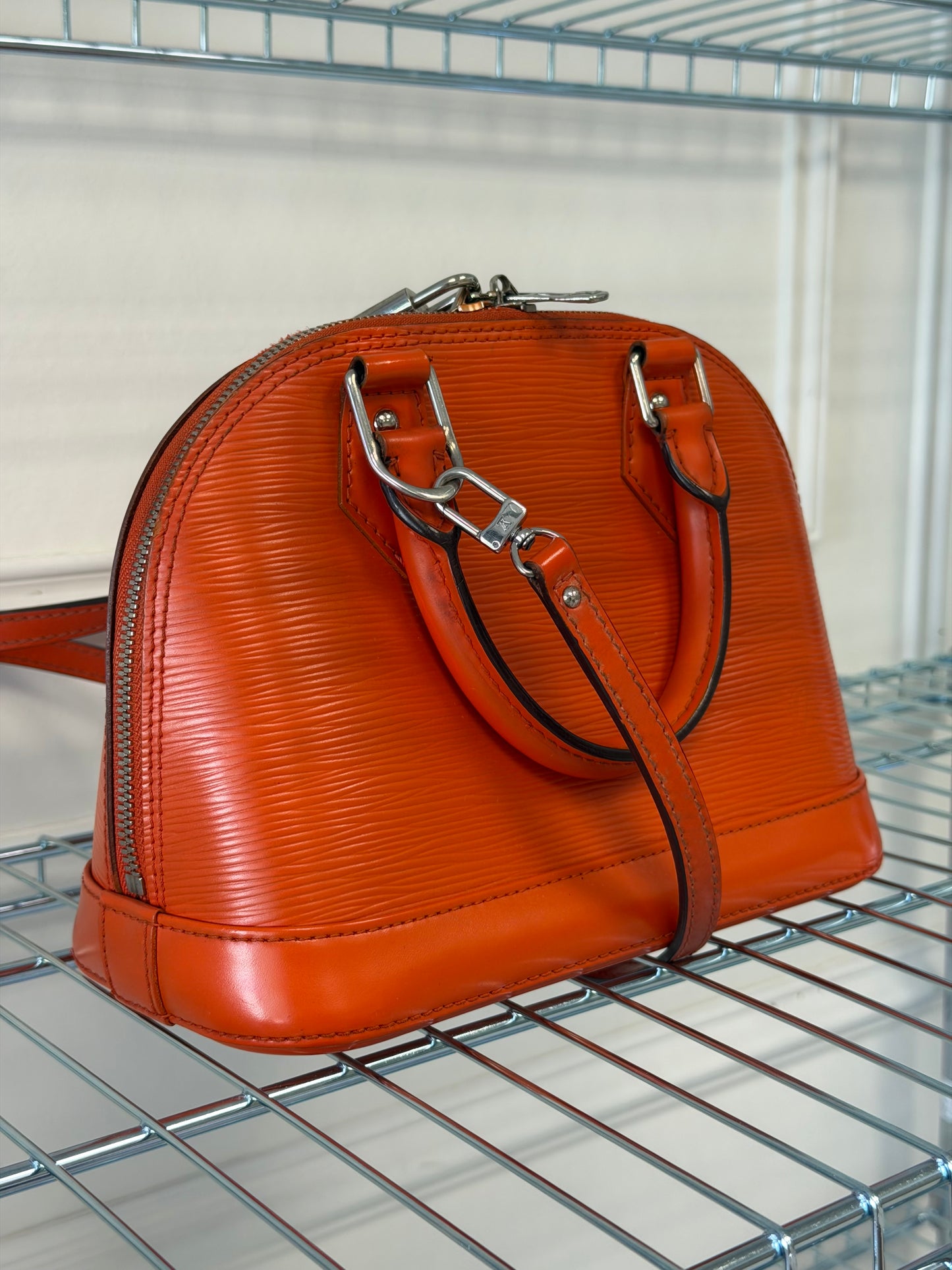 Pre-Owned Orange Epileather Alma BB