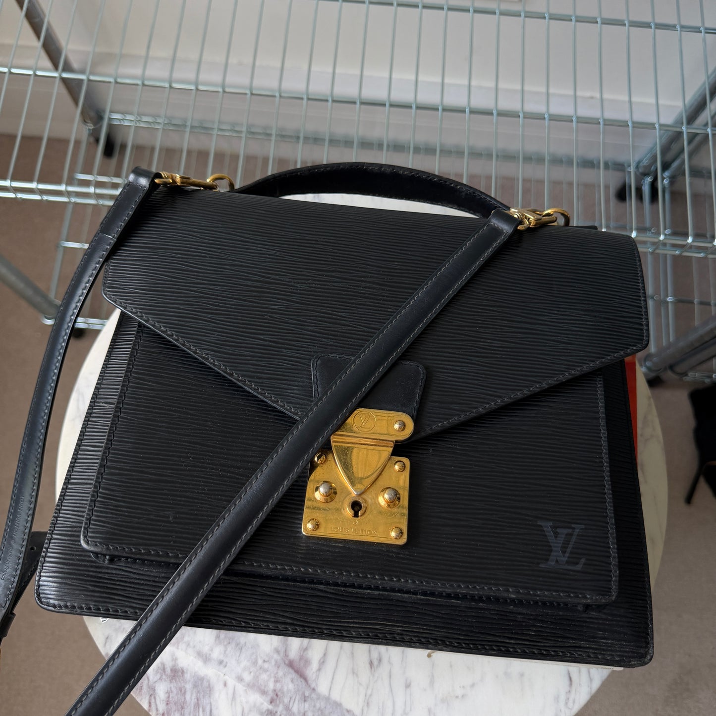 Pre-Owned Black Epileather Monceau GM Crossbody Bag