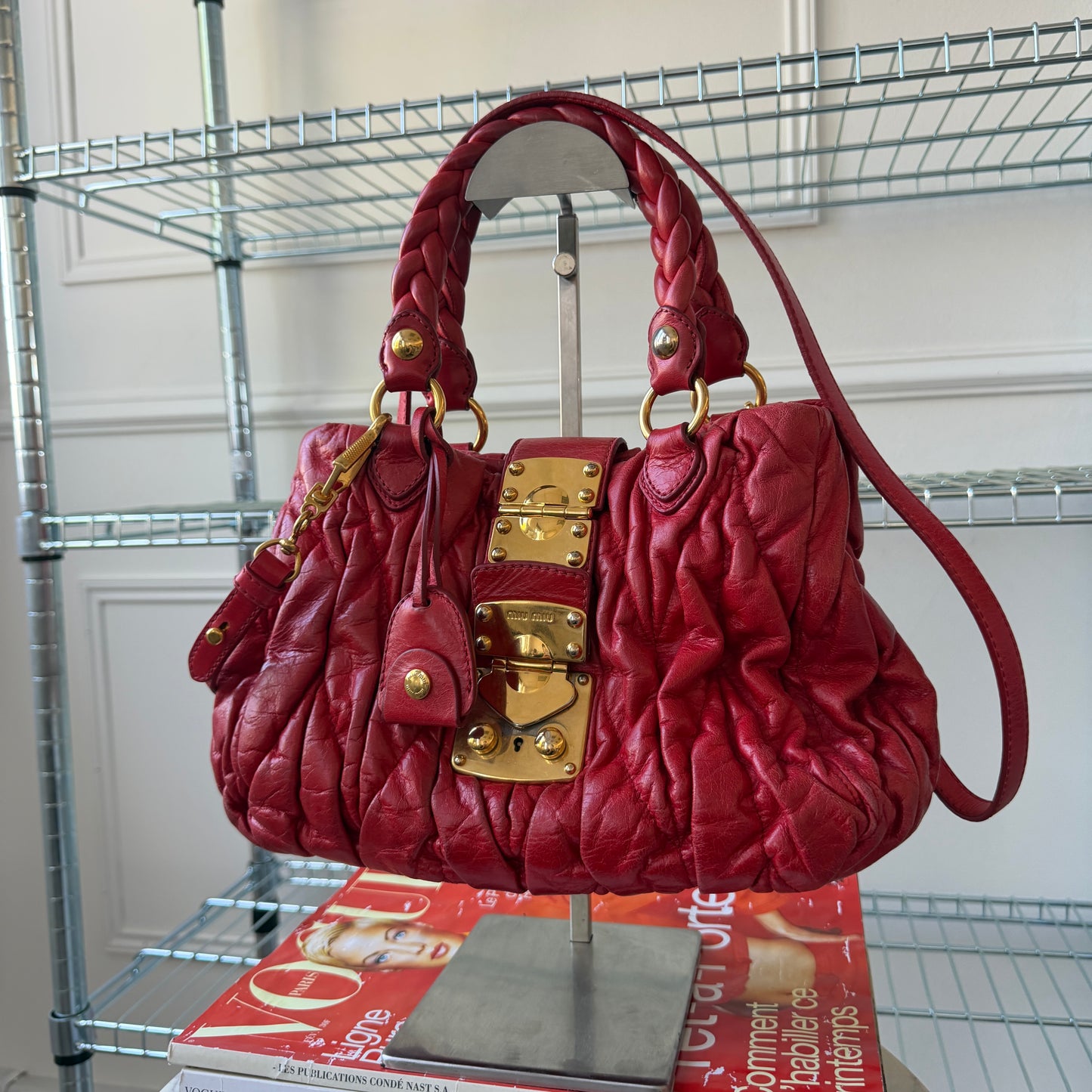 Pre-Owned Red Ruffled Nappa Leather Crossbody Bag
