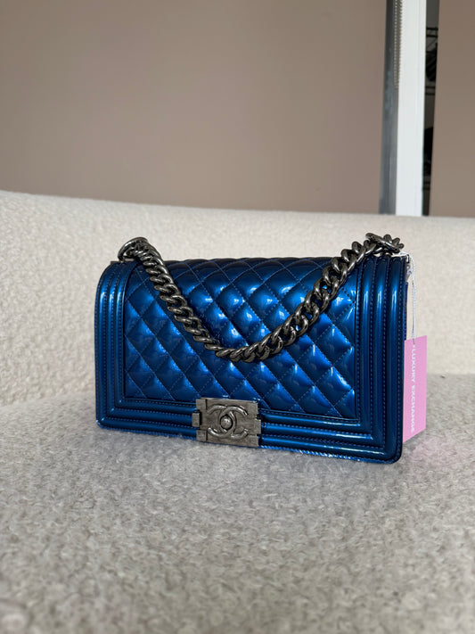Pre-Owned Electric Blue Patent Leather Medium Boy Single Flap