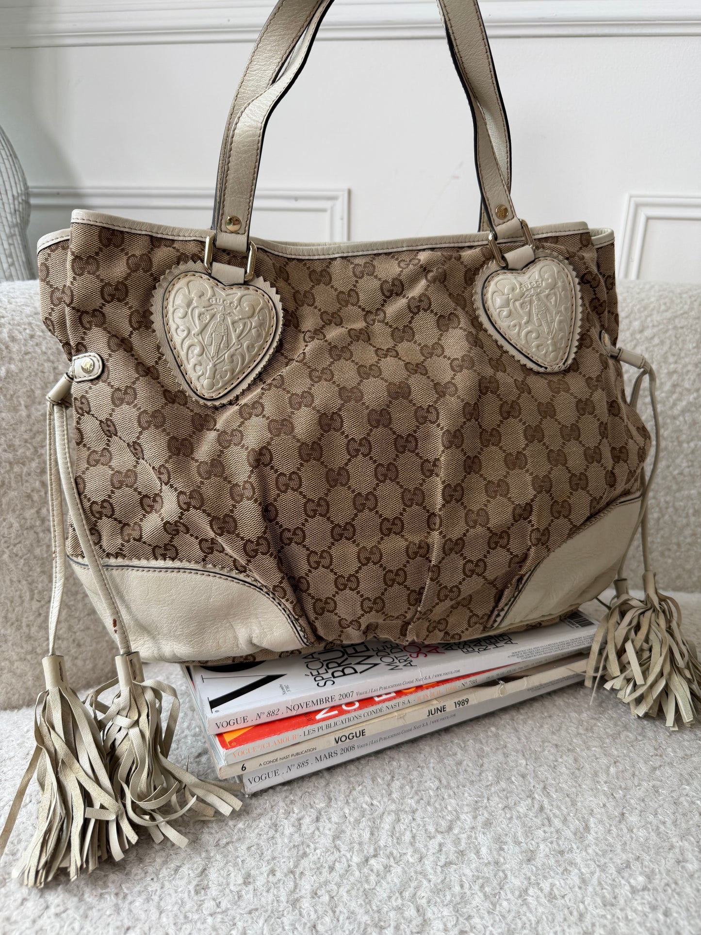 Pre-Owned Beige GG Canvas 'Neverfull' Tote Bag