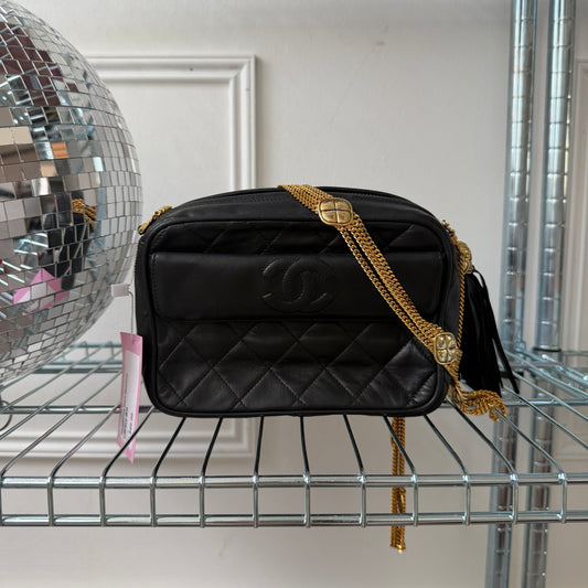 Pre-Owned Black Matelassé Lambskin Leather Multi-Chain Camera Bag