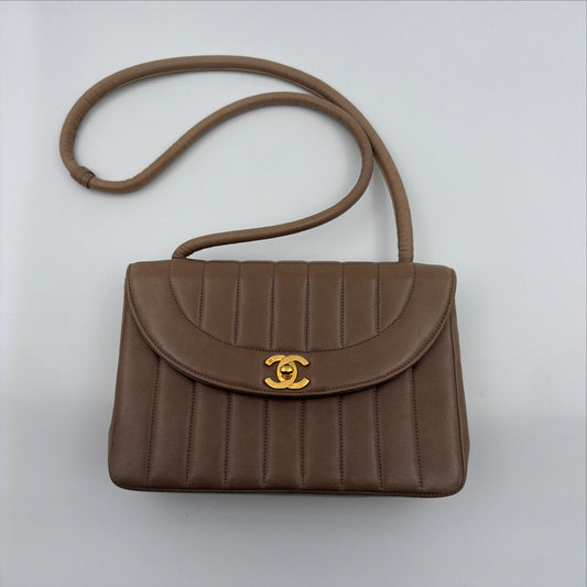 Pre-Owned Brown Piano Lambskin Single Flap Shoulder Bag