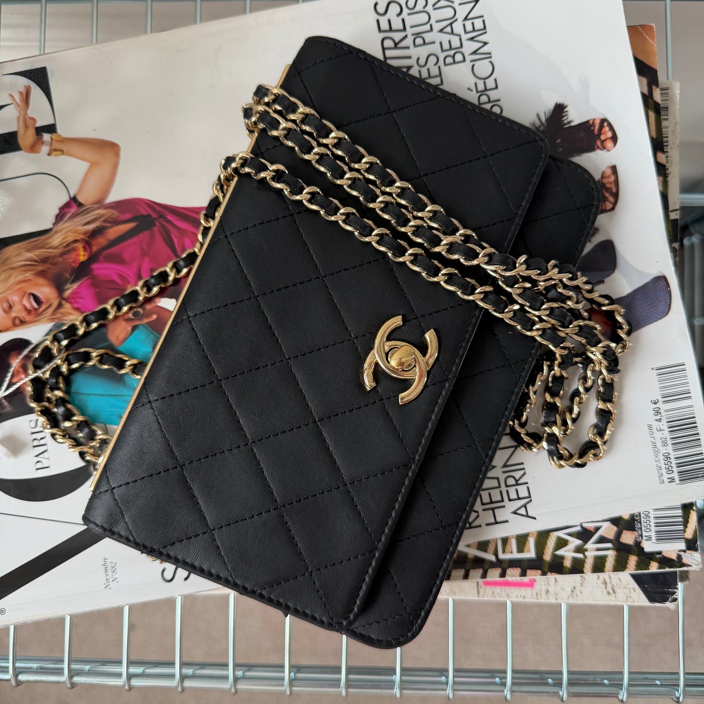 Pre-Owned Black Matelassé Lambskin Leather Wallet on Chain